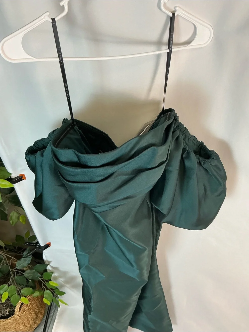 ALFRED SUNG Evergreen Off-the-Shoulder Puff Sleeve Satin Maxi Dress - Picture 4 of 8